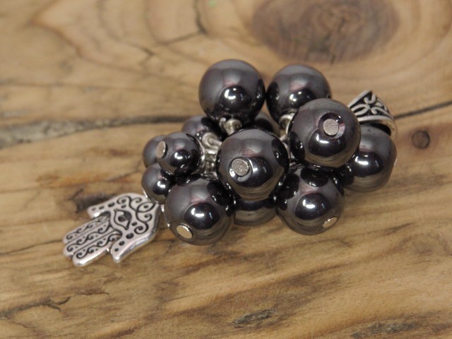 Ręka Fatimy, hematyt - wisiorek - kolekcja Mistic