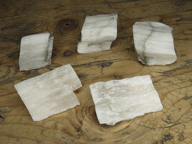 selenit * Polska - minerał, kamień