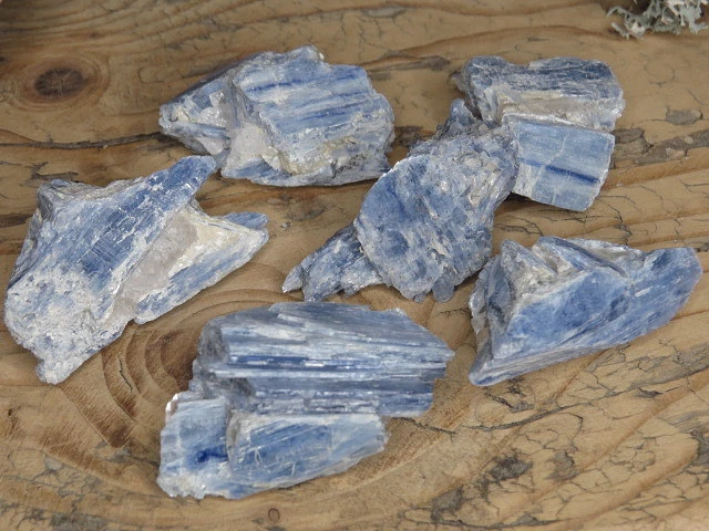 dysten * cjanit * Brazylia