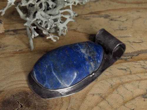 lapis lazuli * wisior