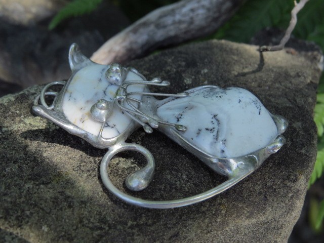 opal mszysty * wisior kot