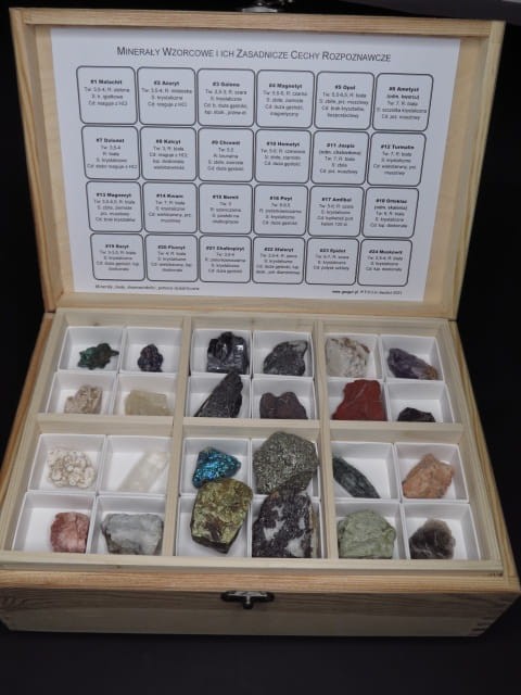 zestaw "MŁODY GEOLOG II - PROFES"