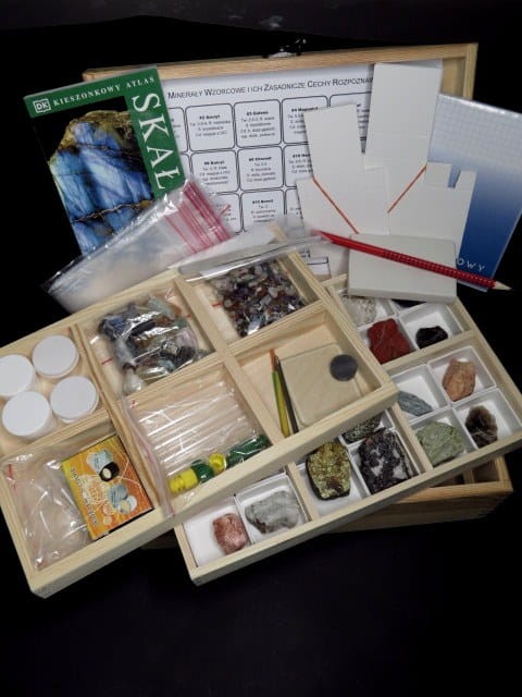 zestaw "MŁODY GEOLOG II - PROFES"