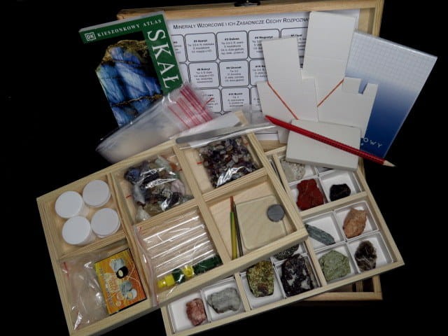 zestaw "MŁODY GEOLOG II - PROFES"