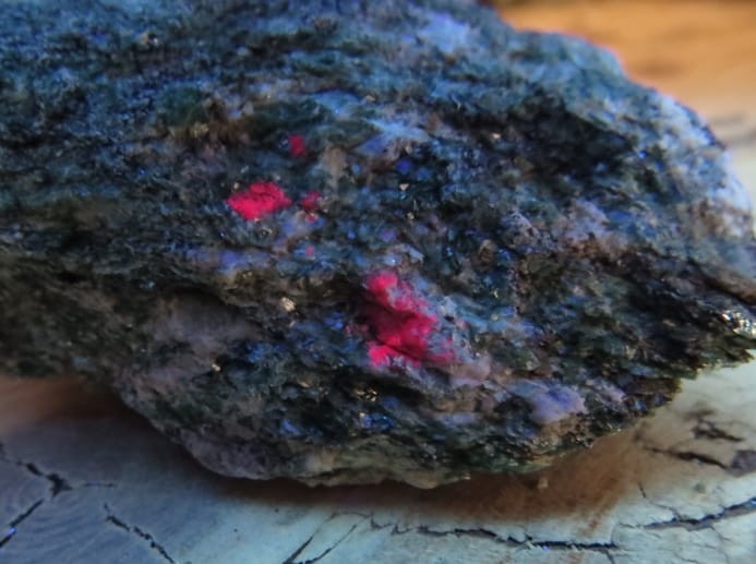 fuchsyt i rubin * Brazylia - uv