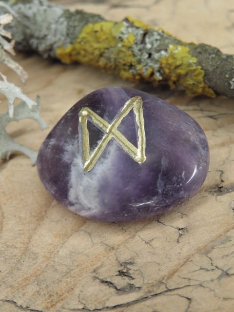 Dagaz - runa * ametyst