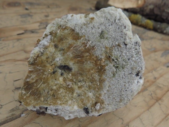 skaleń stilbit * Strzegom