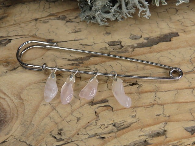 kwarc różowy agrafka - broszka