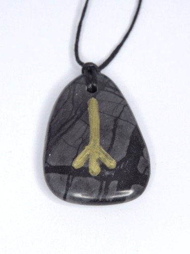 Wyrd - runa na kamieniu 