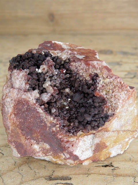 kryształy kwarcu na kwarcycie - Wiśniówka Wielka Polska