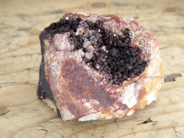 kryształy kwarcu na kwarcycie - Wiśniówka Wielka Polska