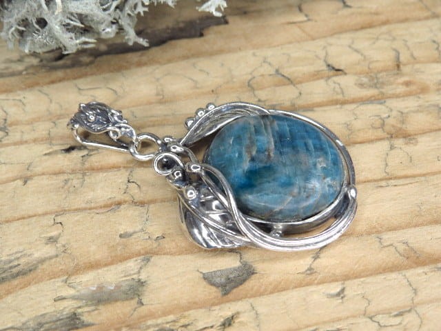 apatyt niebieski * wisior