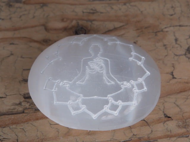 selenit * Budda symbol Om - mydełko selenitowe
