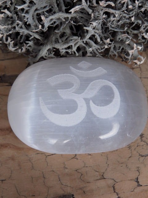 selenit * symbol Om - mydełko selenitowe