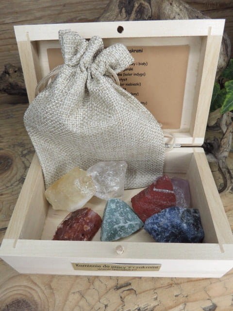 Kamienie surowe do pracy z czakrami