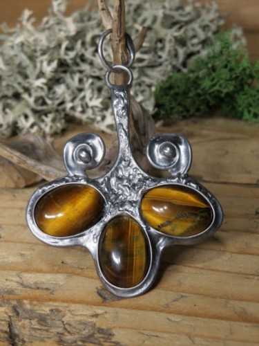 tygrysie oko * wisior artystyczny