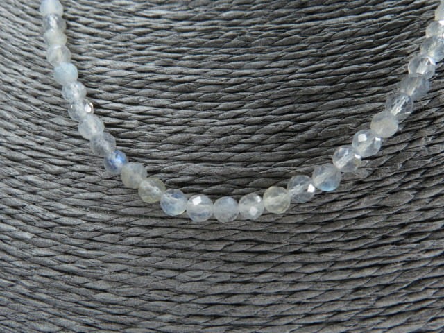 labradoryt * naszyjnik z labradorytu 4mm - szlif fasetkowy