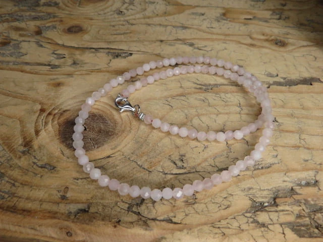 kwarc różowy * naszyjnik z kwarcu różowego 4mm - szlif fasetkowy