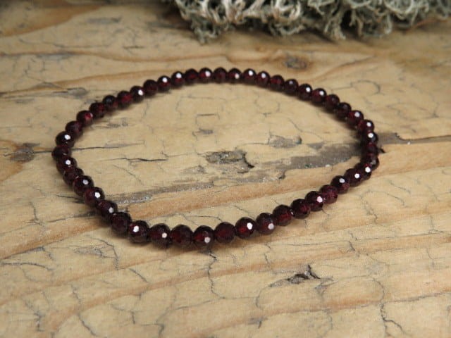 granat * bransoletka z granatów 4mm - szlif fasetkowy