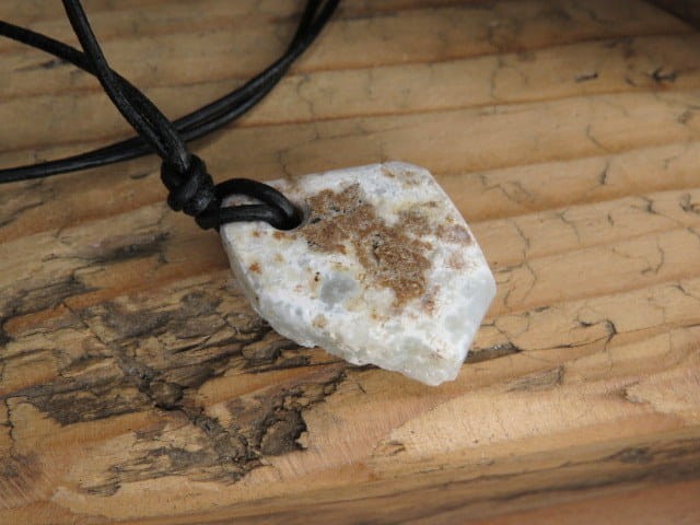 opal * Szklary Polska * talizman rozwoju duchowego na rzemieniu