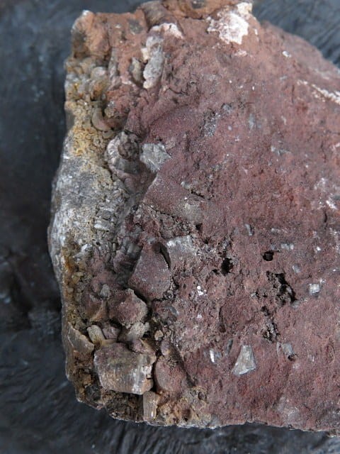 LILIOWIEC - trochity w skale