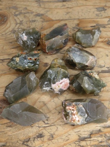 kwarc zielony z aktynolitem - Madagaskar