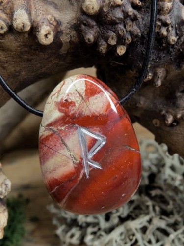 Raido - runa na kamieniu - jaspis - wisior