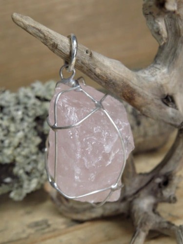 kwarc różowy wisior