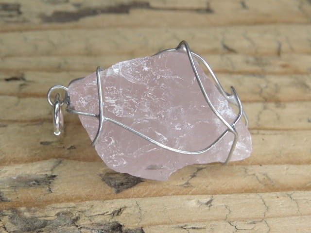 kwarc różowy wisior