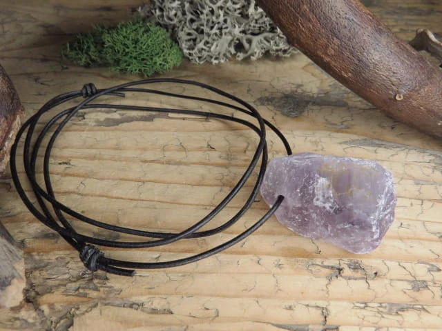 ametyst * talizman rozwoju duchowego na rzemieniu