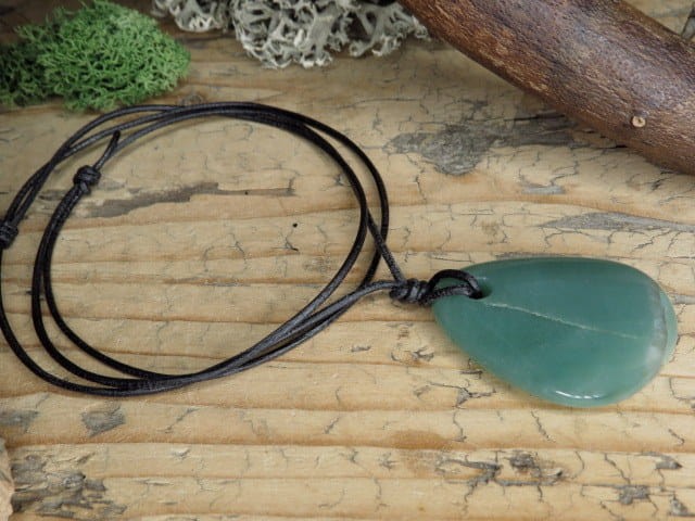 wisior trikselion na kamieniu - awenturyn - amulet na rzemieniu