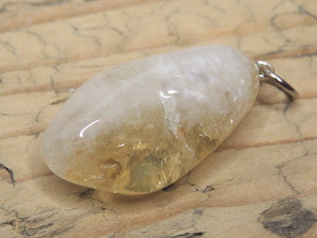 Runa Fehu na cytrynie wisiorek