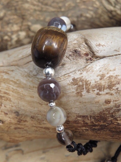 Kamienie dla znaku zodiaku Koziorożec * bransoletka zodiakalna makrama