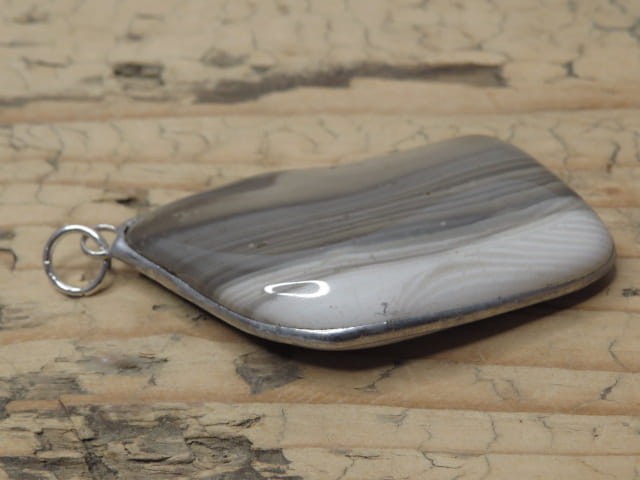 krzemień pasiasty * wisior