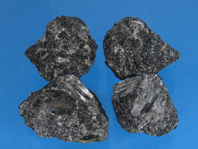 hornblenda, apatyt - kamień