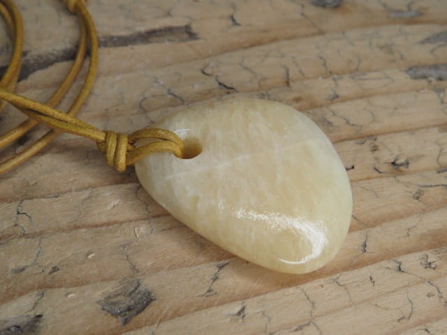 bliźnięta - znak zodiaku - aragonit wisior