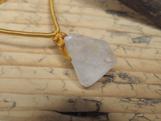 fluoryt bezbarwny naszyjnik etno