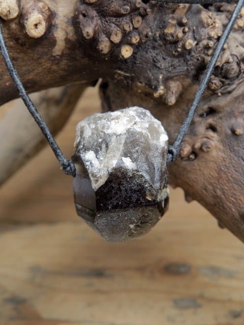 kwarc dymny * ochrona i spokój - amulet na rzemieniu