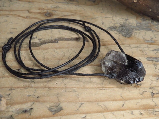 kwarc dymny * ochrona i spokój - amulet na rzemieniu