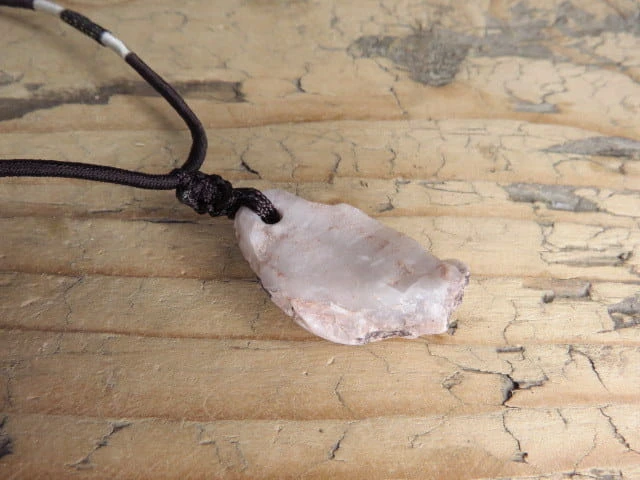 kwarc igiełkowy z Polski naszyjnik etno