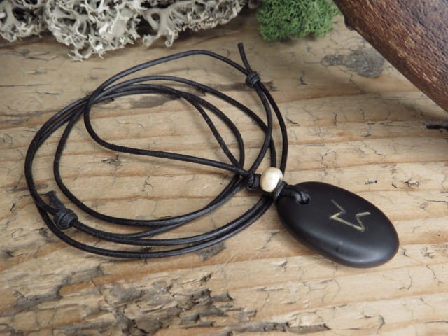 Perdo - runa na bazalcie