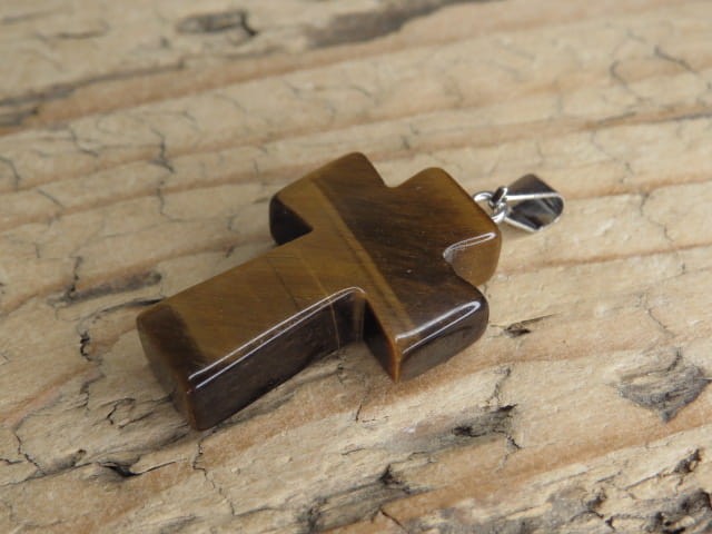 tygrysie oko * wisior krzyżyk