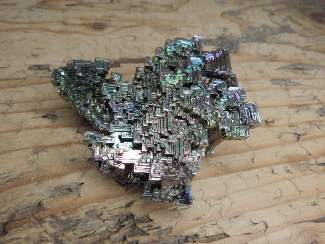 bizmut - kryształ laboratoryjny