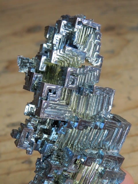 bizmut - kryształ laboratoryjny