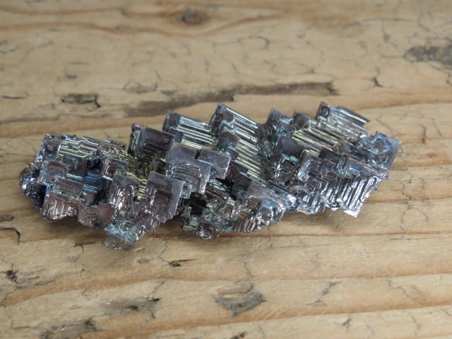 bizmut - kryształ laboratoryjny