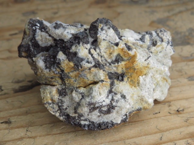 sfaleryt w brekcji - Góry Sowie Polska