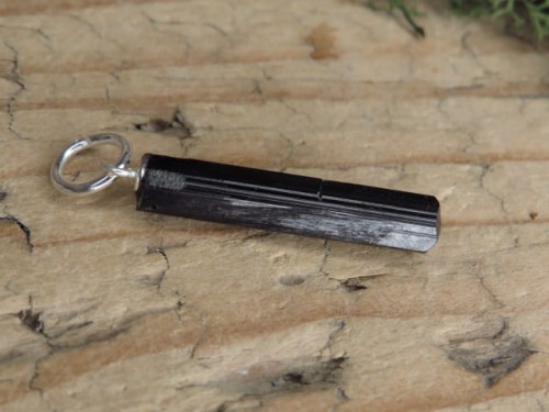 turmalin czarny szerl - wisior