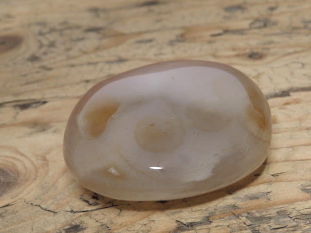 chalcedon - kamień do masażu