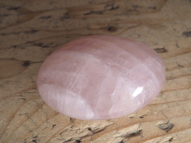 kwarc różowy - kamień do masażu