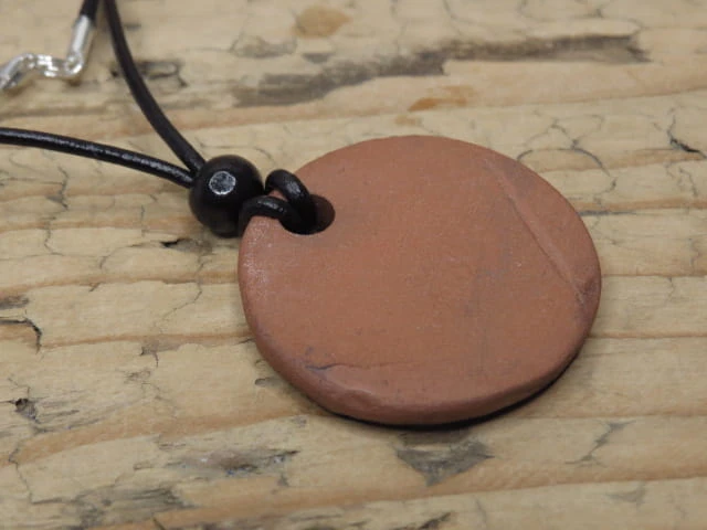 Ceramiczny wisior z motywem mandali